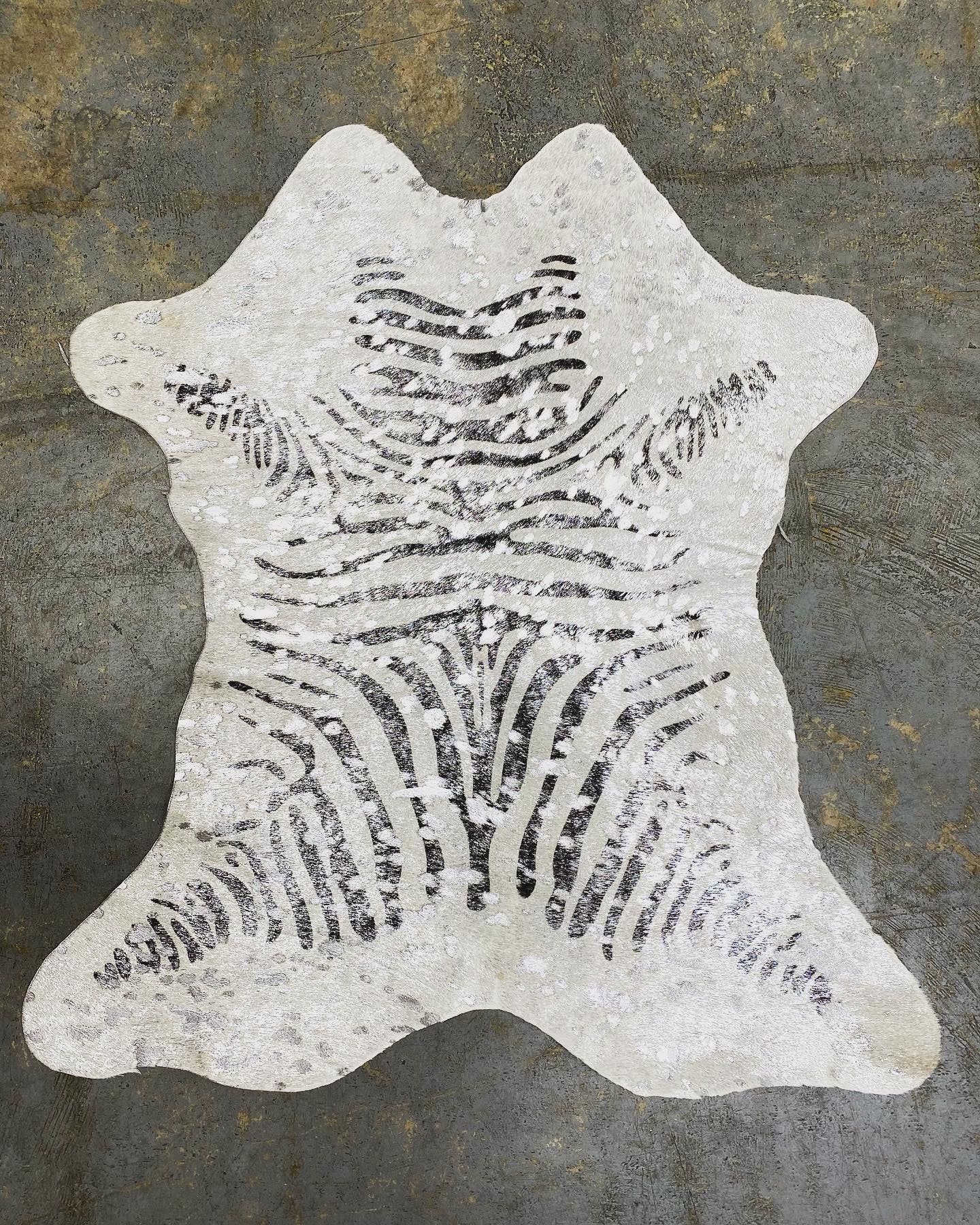 Silver Acid Wash Zebra Print On White calve